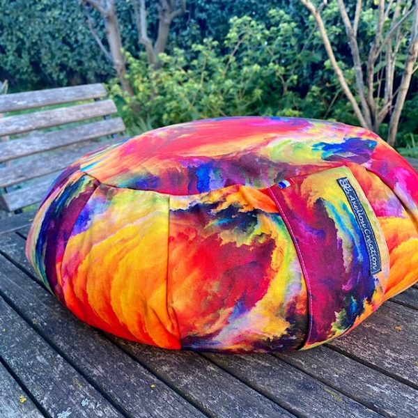 axelloucreation-zafu-tout-feu-tout-flamme-yoga-fait-main-en-france(2)