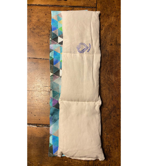 axelloucreation-bien-etre-bouillote-triangle-bleu-3c-fait-main-en-france(1)